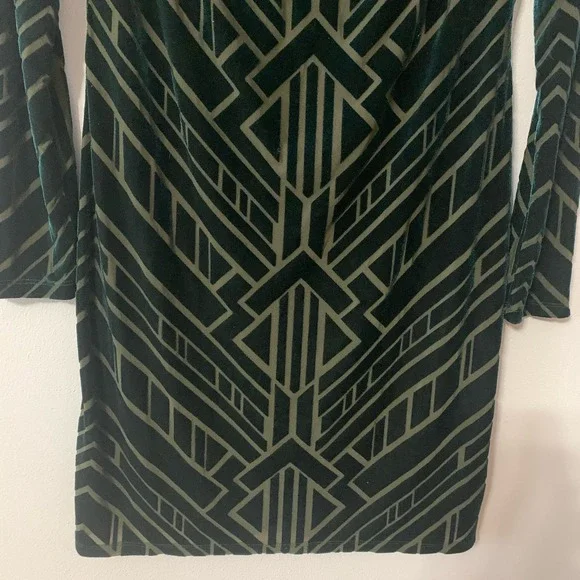 Vince Camuto Emerald Green Burnout Velvet Geometric Dress Sz 6 - Picture 3 of 13